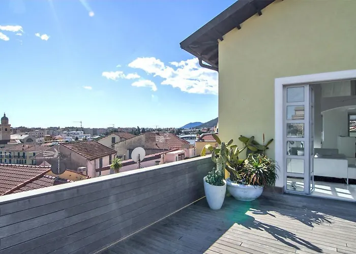 Loft Di Design A In Localita Borgo Castello Loano