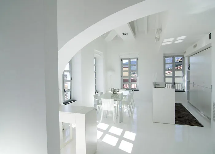 Loft Di Design A In Localita Borgo Castello アパート *